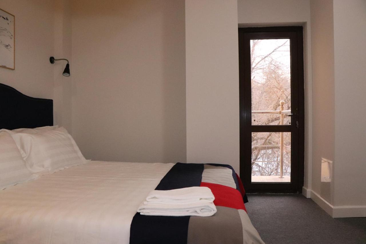 Mika Hotel Almaty Exterior foto